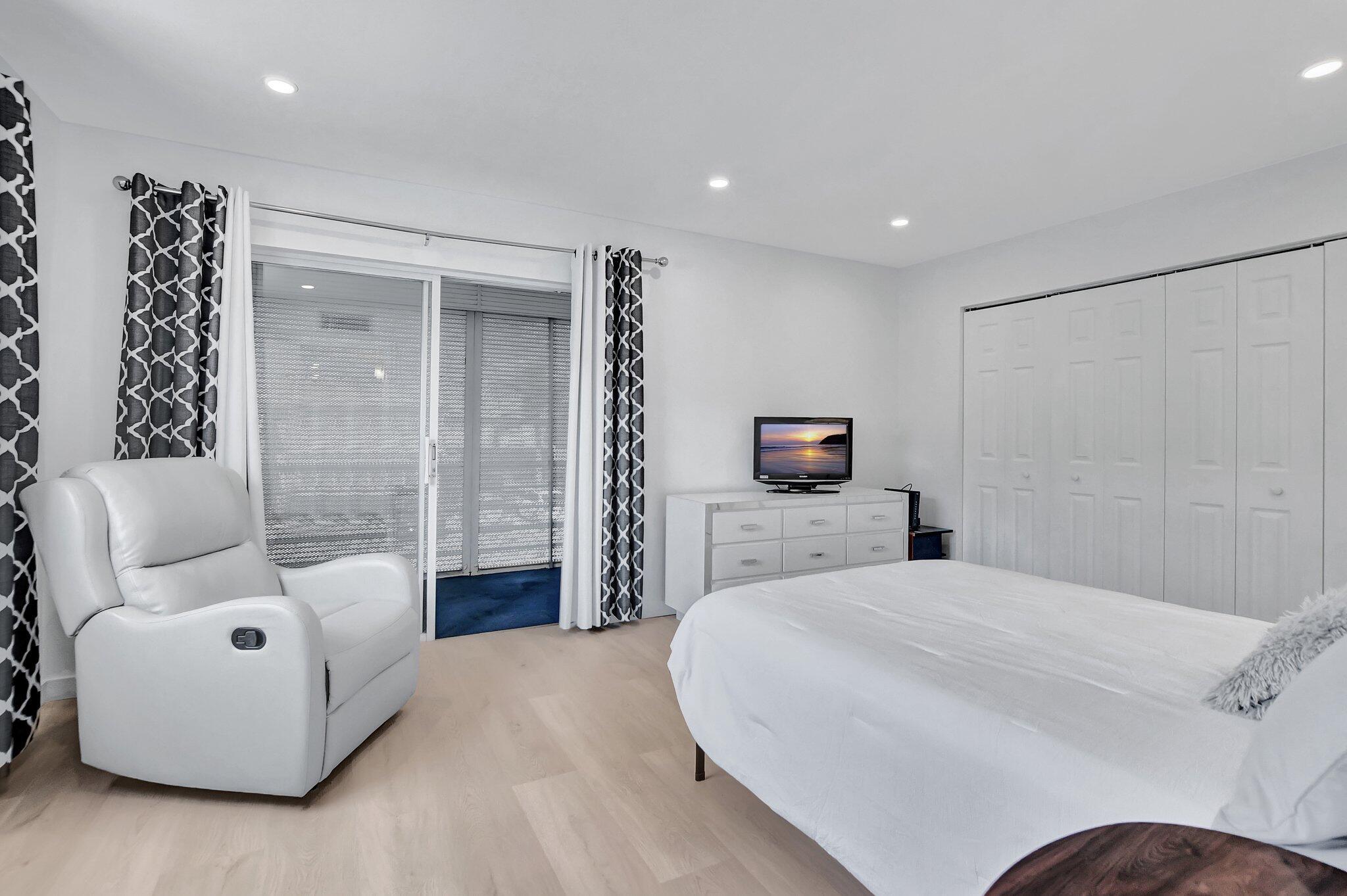 KINGS POINT FLANDERS CONDOS - Residential Lease