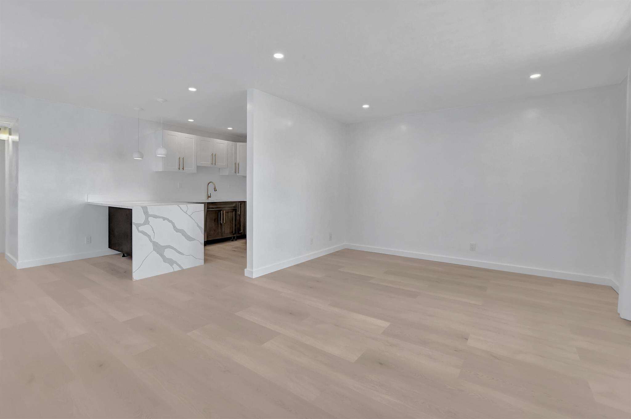 KINGS POINT FLANDERS CONDOS - Residential Lease