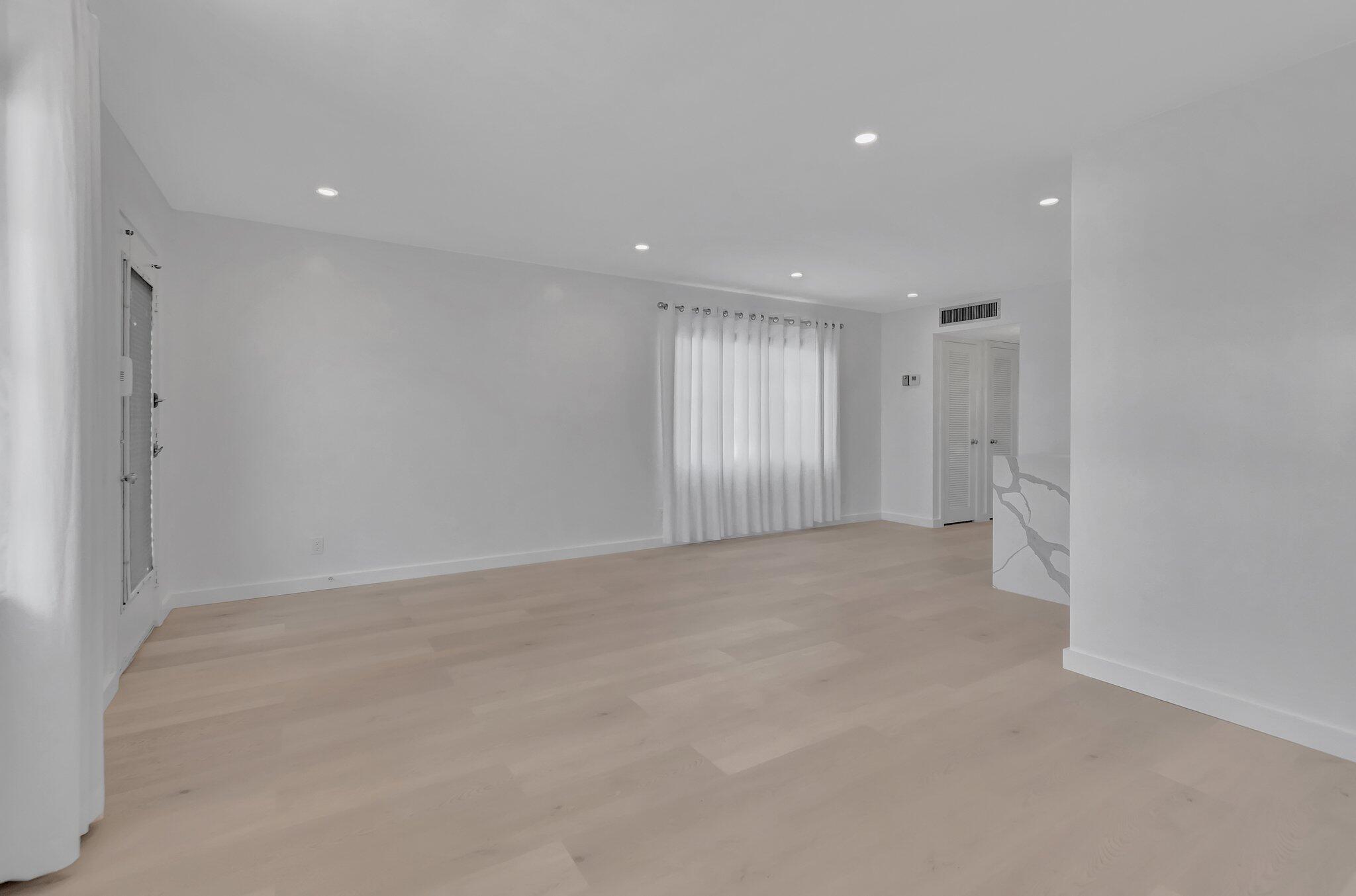 KINGS POINT FLANDERS CONDOS - Residential Lease