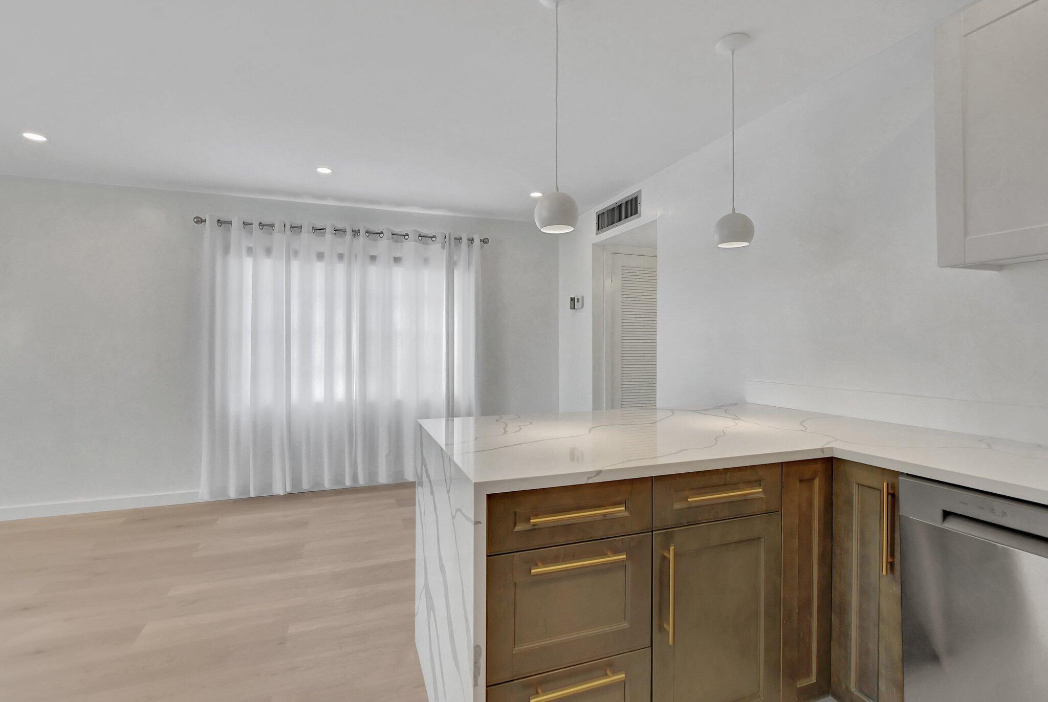 KINGS POINT FLANDERS CONDOS - Residential Lease