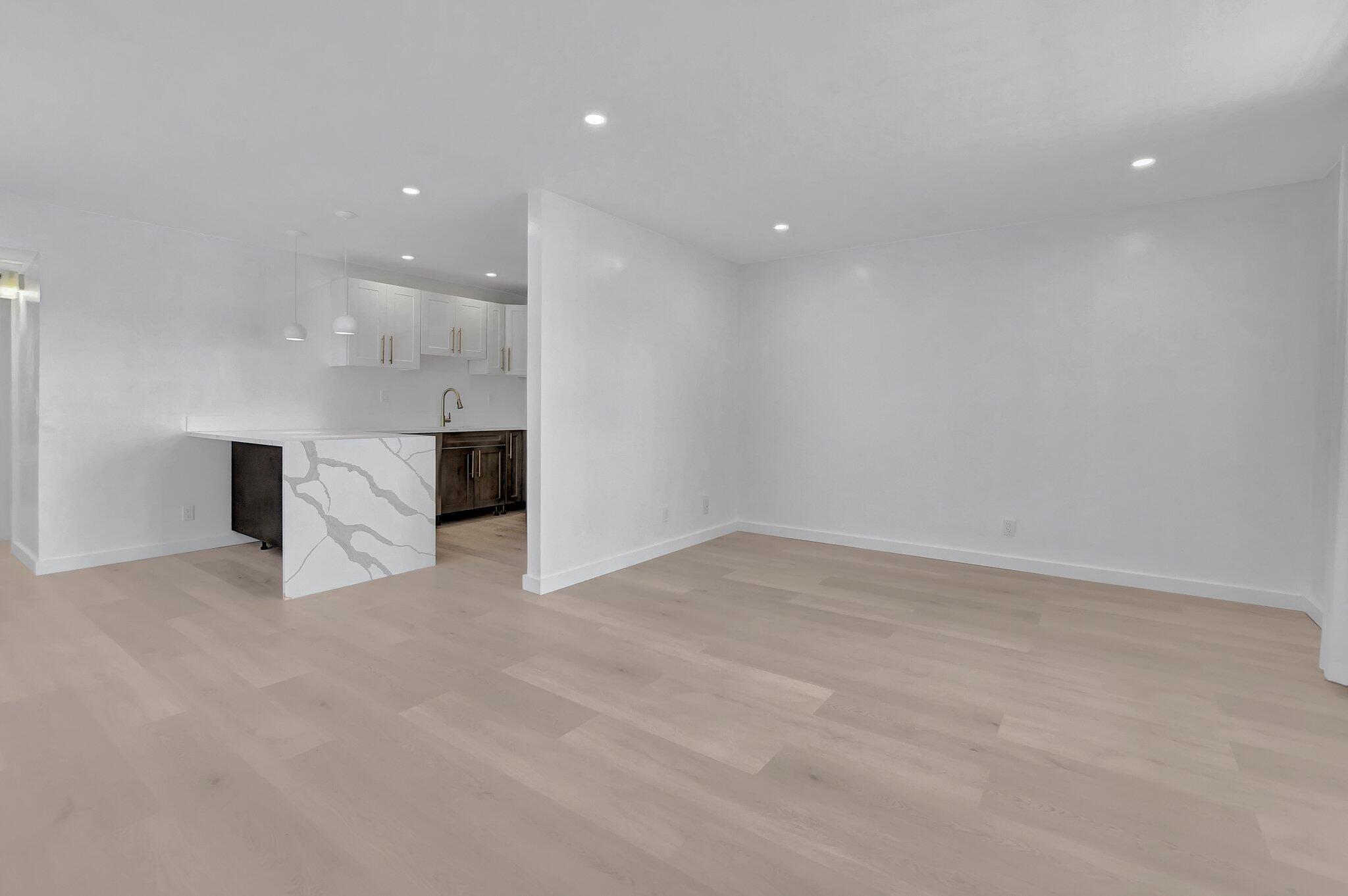 KINGS POINT FLANDERS CONDOS - Residential Lease