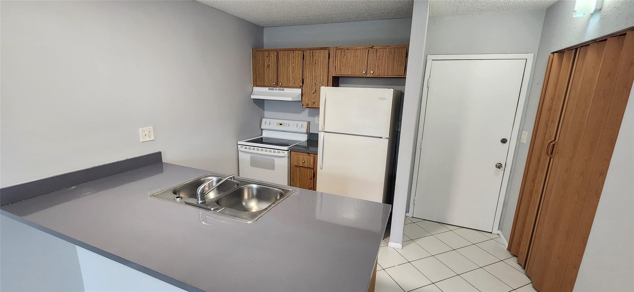2501 RIVERSIDE Drive 513-A