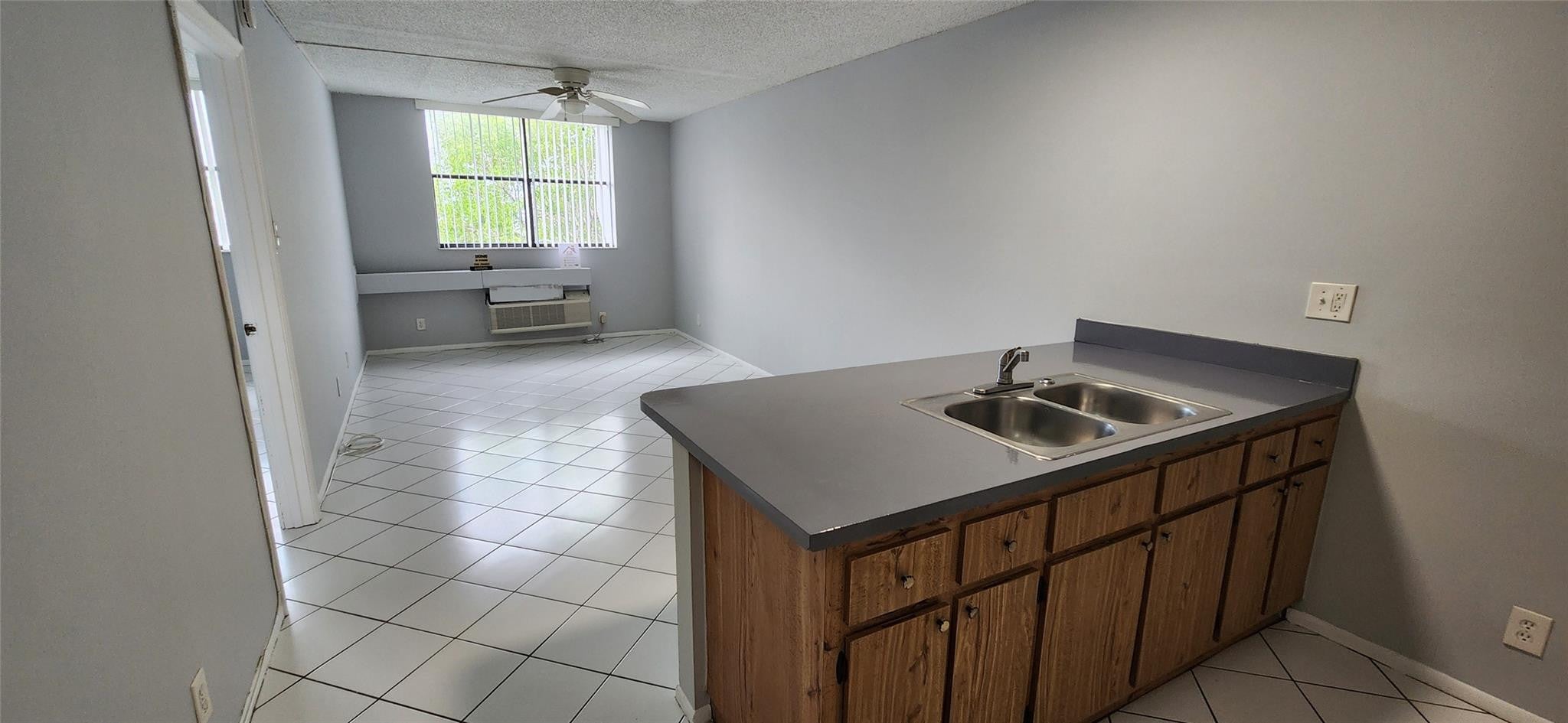 2501 RIVERSIDE Drive 513-A