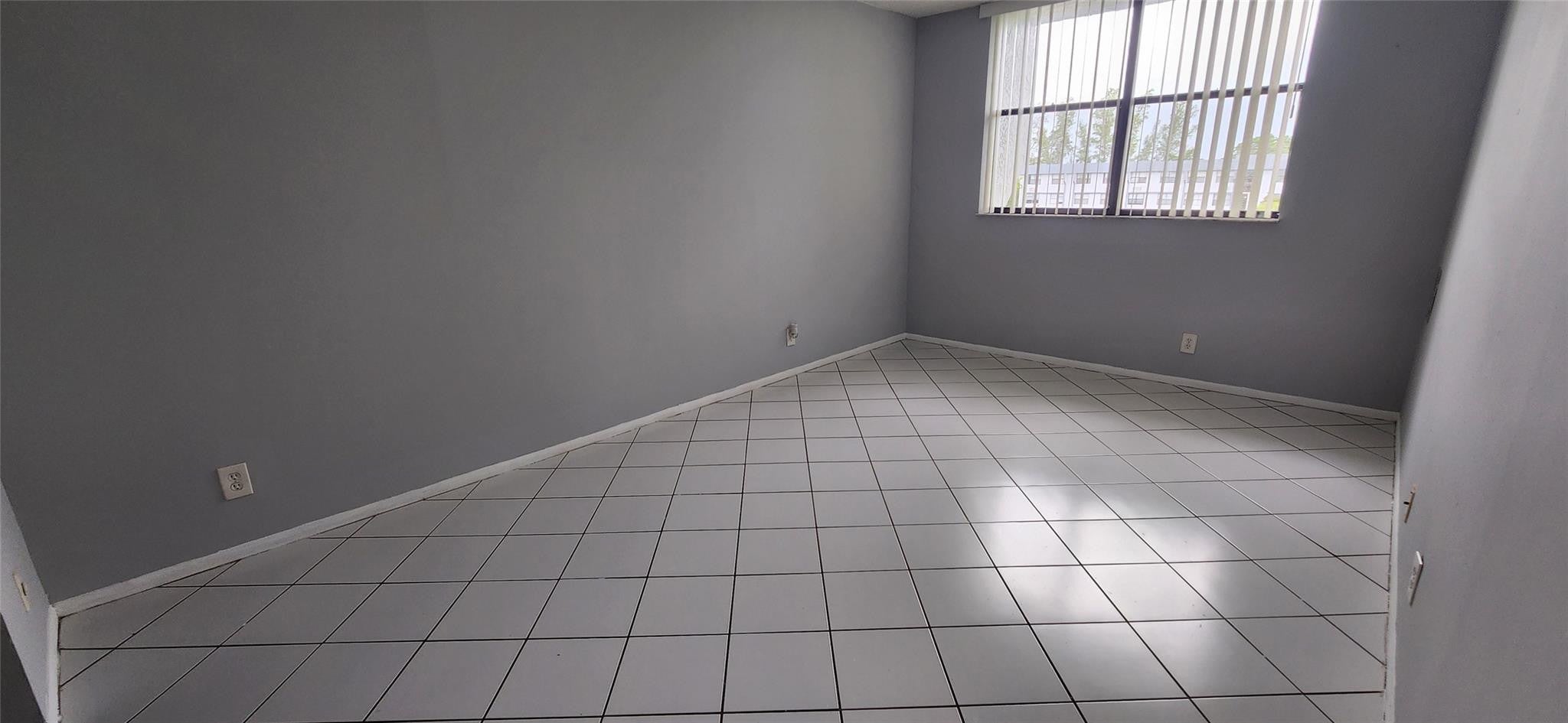2501 RIVERSIDE Drive 513-A