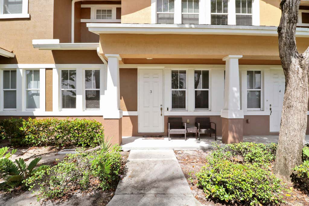 Photo of 880 Millbrae Court #3, West Palm Beach, FL 33401 (MLS # B26062738)