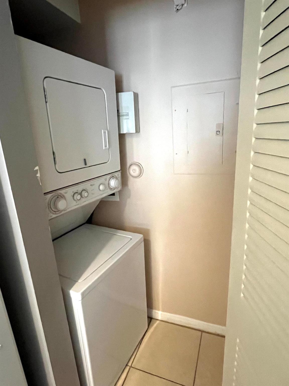 ST ANDREWS AT BOYNTON BEA - Residential Lease