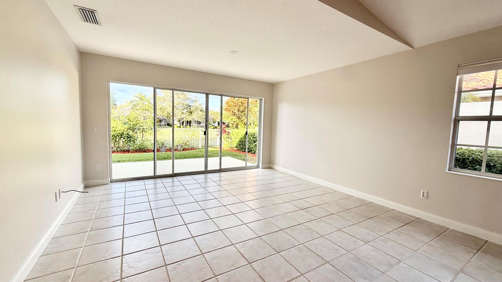 RIVERWALK - Residential