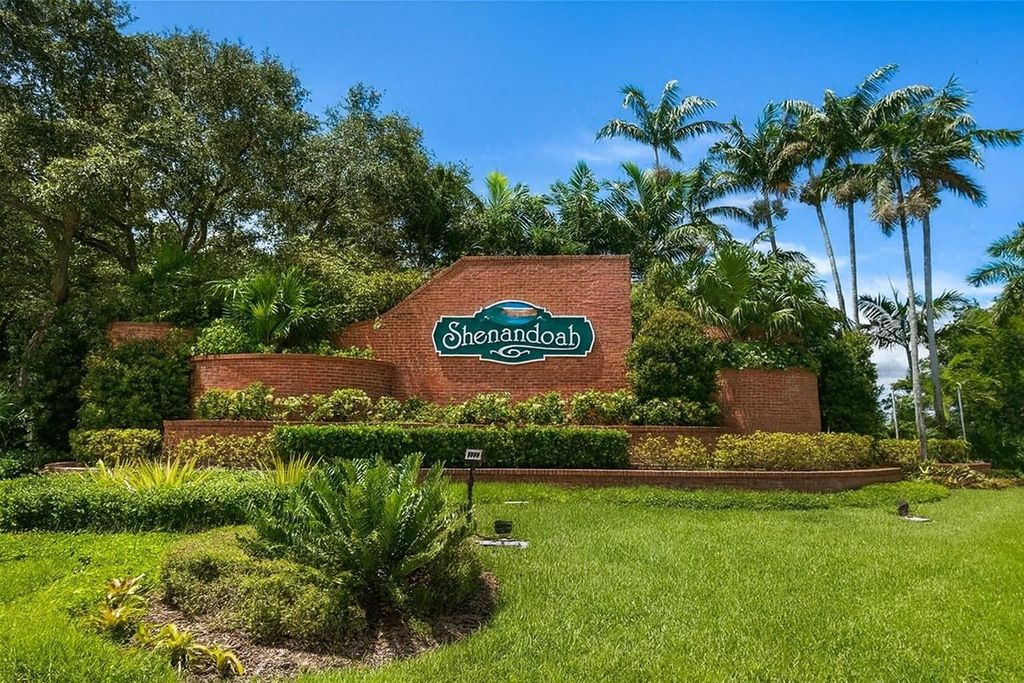 Photo of 14106 Langley Pl, Davie, FL 33325 (MLS # F10540279)