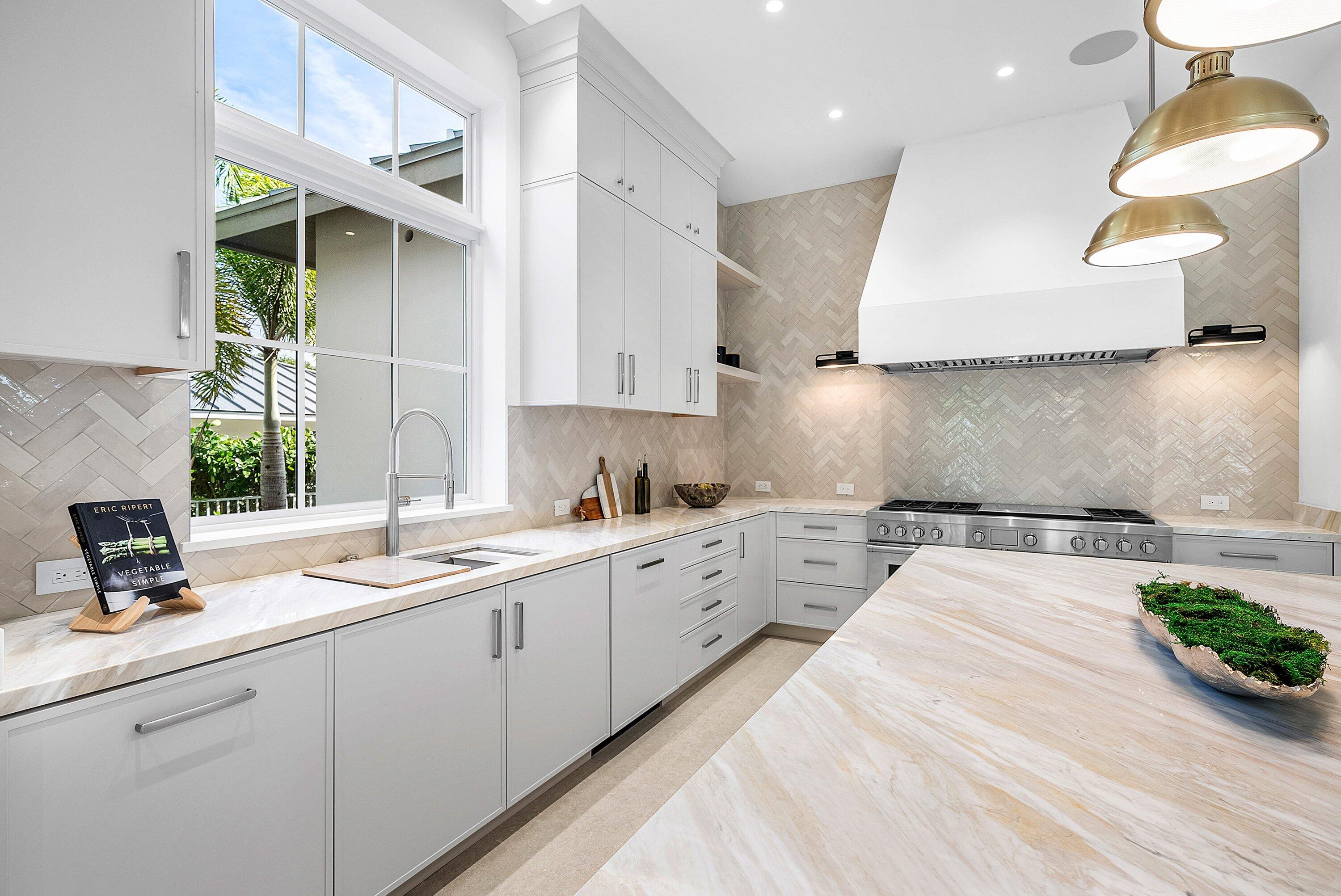 DELRAY ISLE - Residential