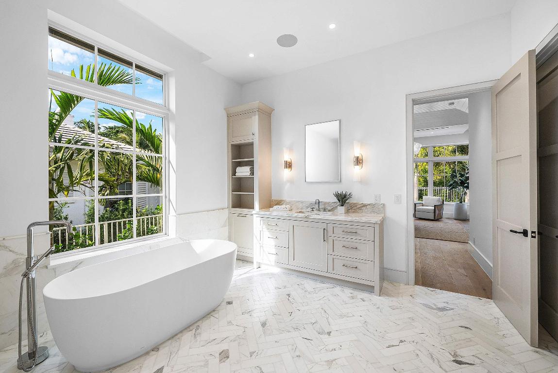 DELRAY ISLE - Residential