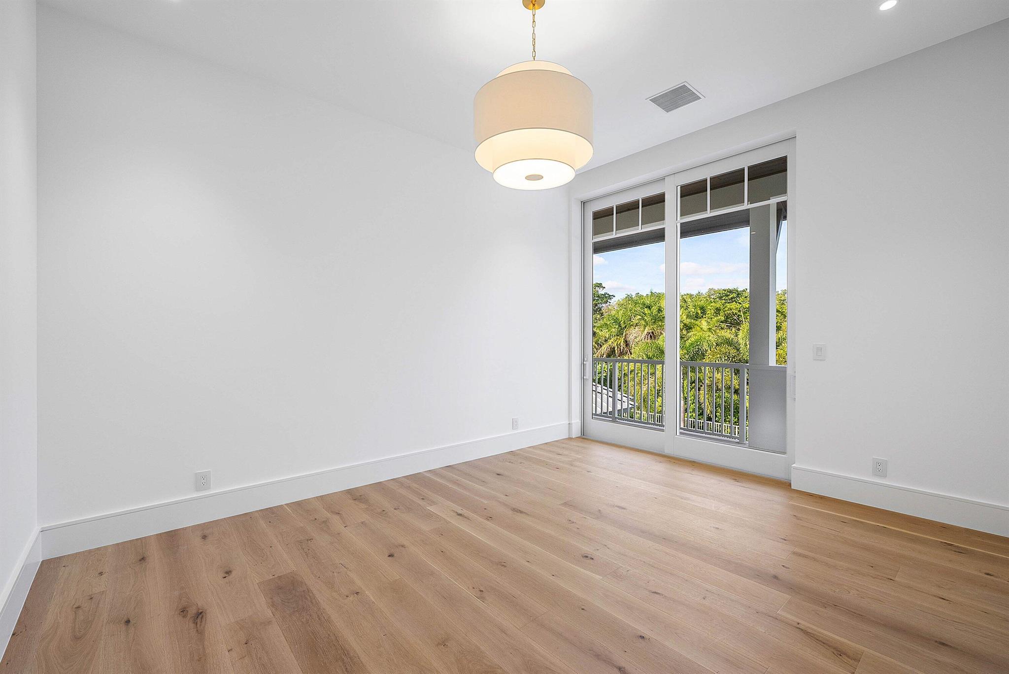 DELRAY ISLE - Residential