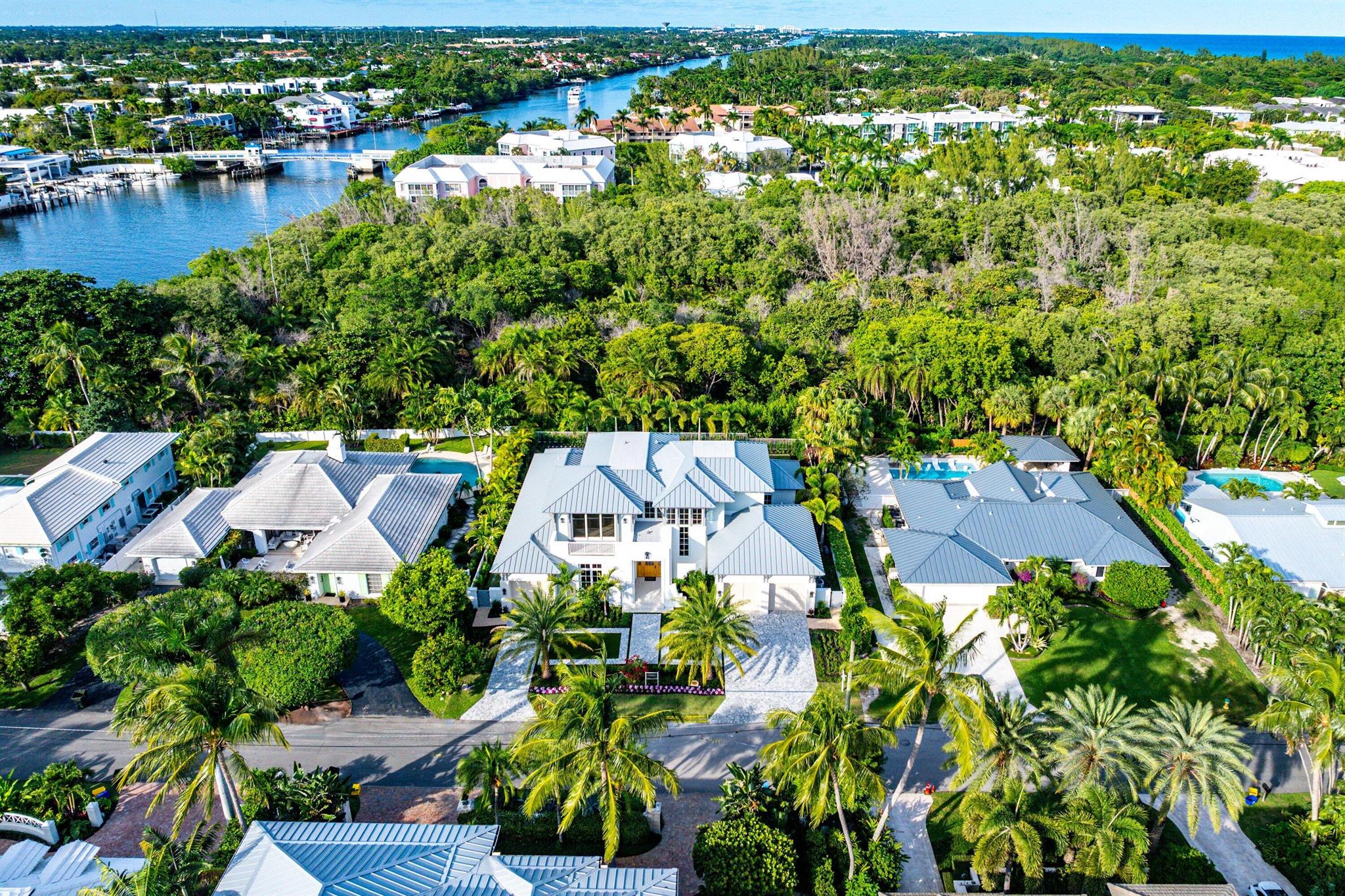 DELRAY ISLE - Residential