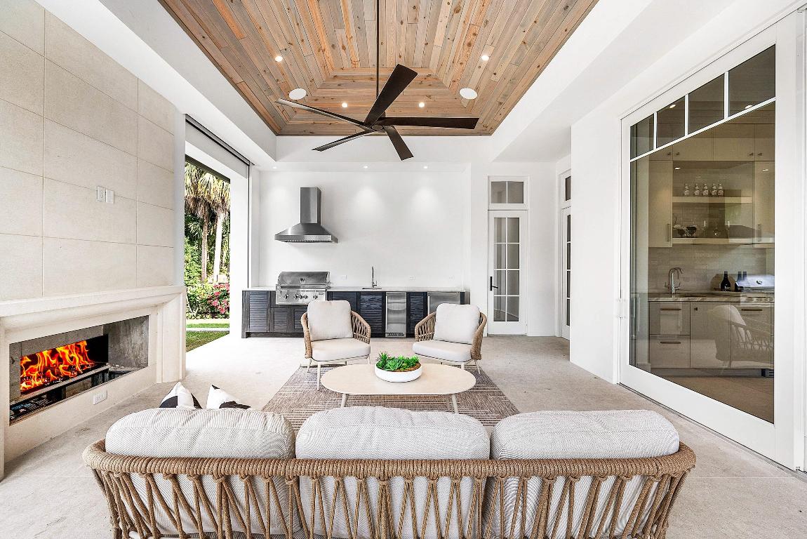 DELRAY ISLE - Residential