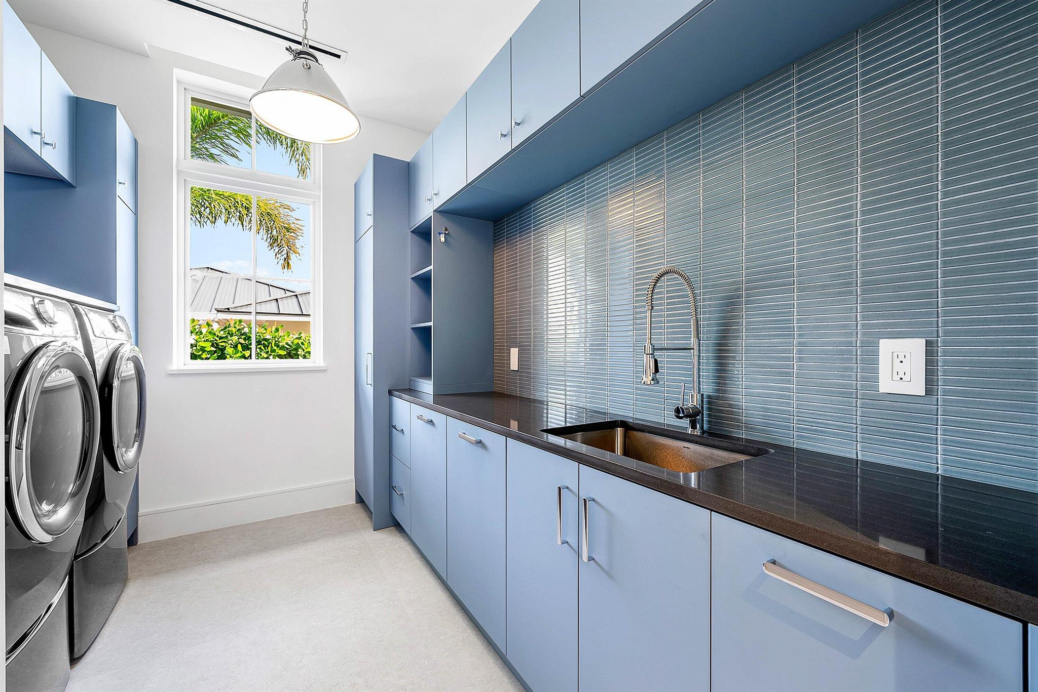 DELRAY ISLE - Residential