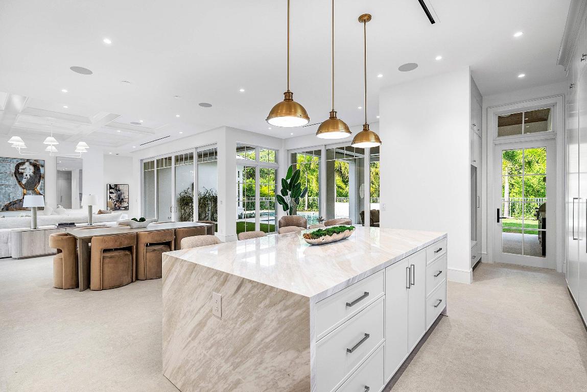 DELRAY ISLE - Residential