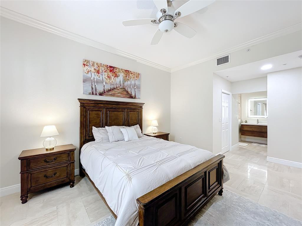 PALOMA LAKES CONDOMINIUM NO 1 - Residential Lease