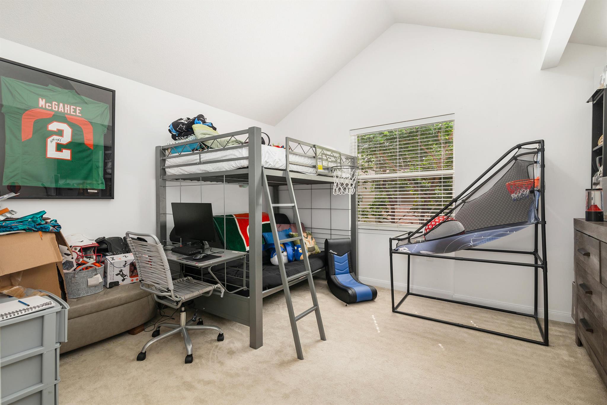 WELLESLEY AT LAKE CLARKE - Residential