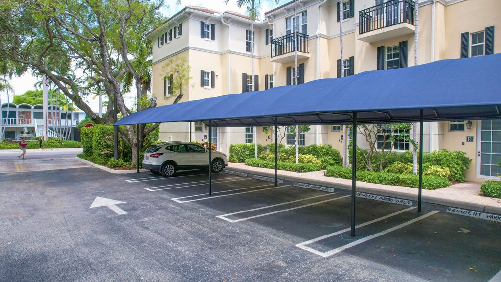Photo of 75 NE 5th Avenue #V, Delray Beach, FL 33483 (MLS # R11006568)