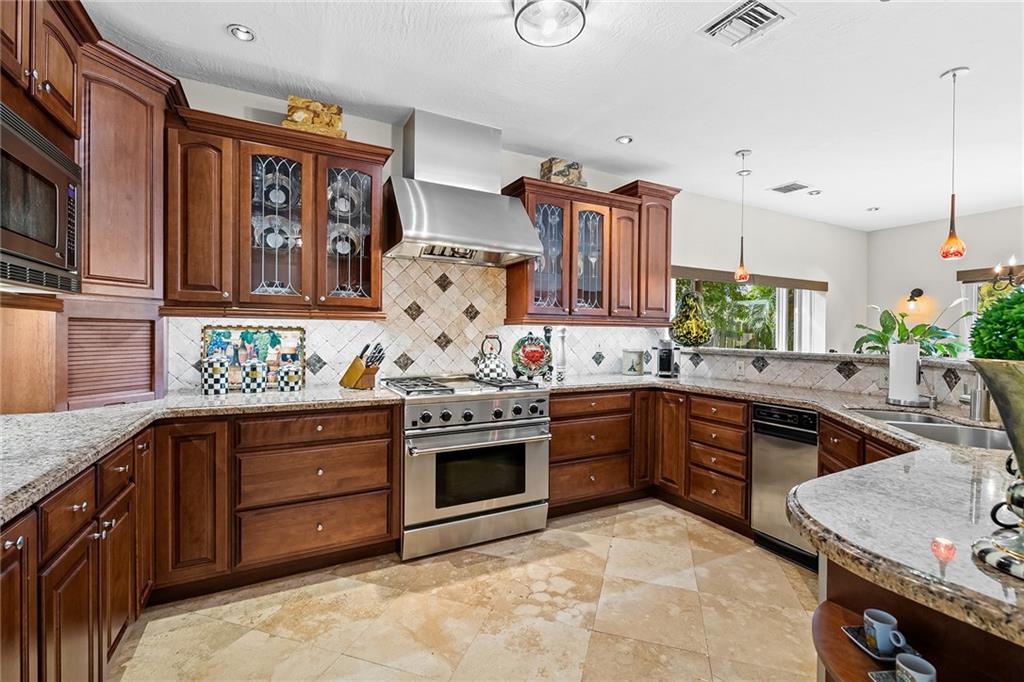Coral Ridge Country Club - Residential