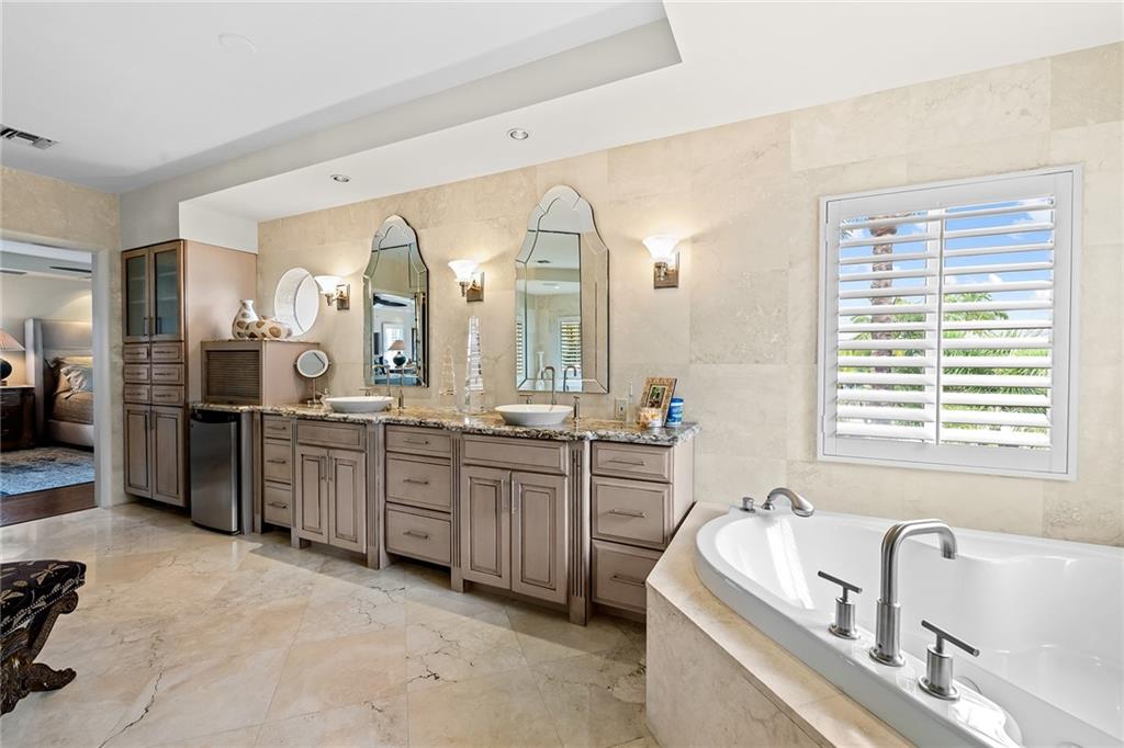 Coral Ridge Country Club - Residential