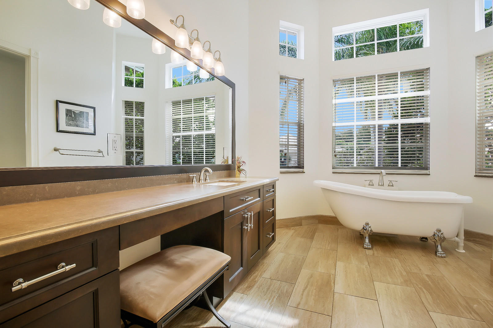 CRYSTAL COVE ESTATES - Residential