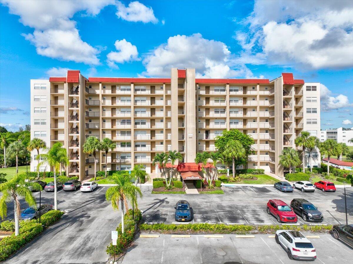 3465 Via Poinciana 103