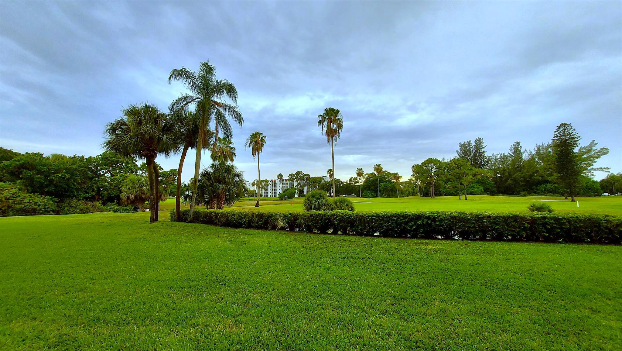 3465 Via Poinciana 103