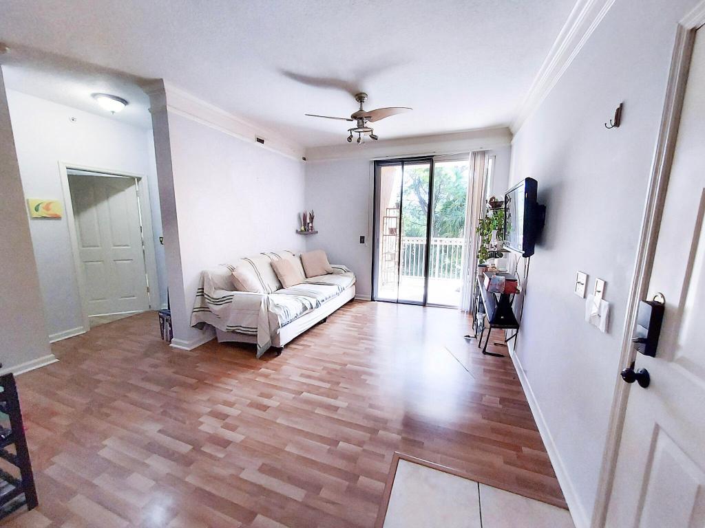 2204 Myrtlewood Circle E, Palm Beach Gardens, FL, 33418/$299,000 1 2204 Myrtlewood Circle E