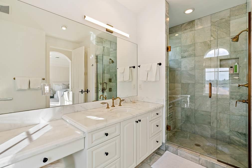 OLD PORT VILLAGE 1 - Residential