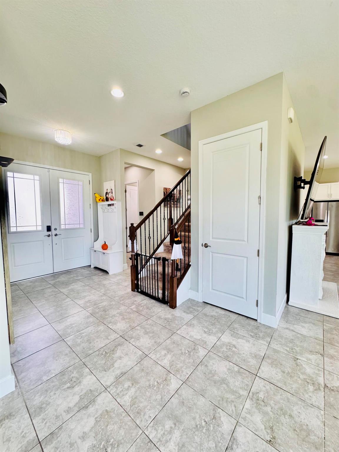 5446 Macoon Way