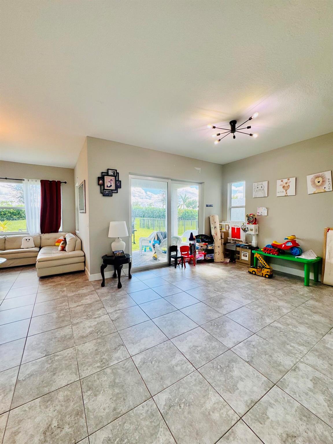 5446 Macoon Way