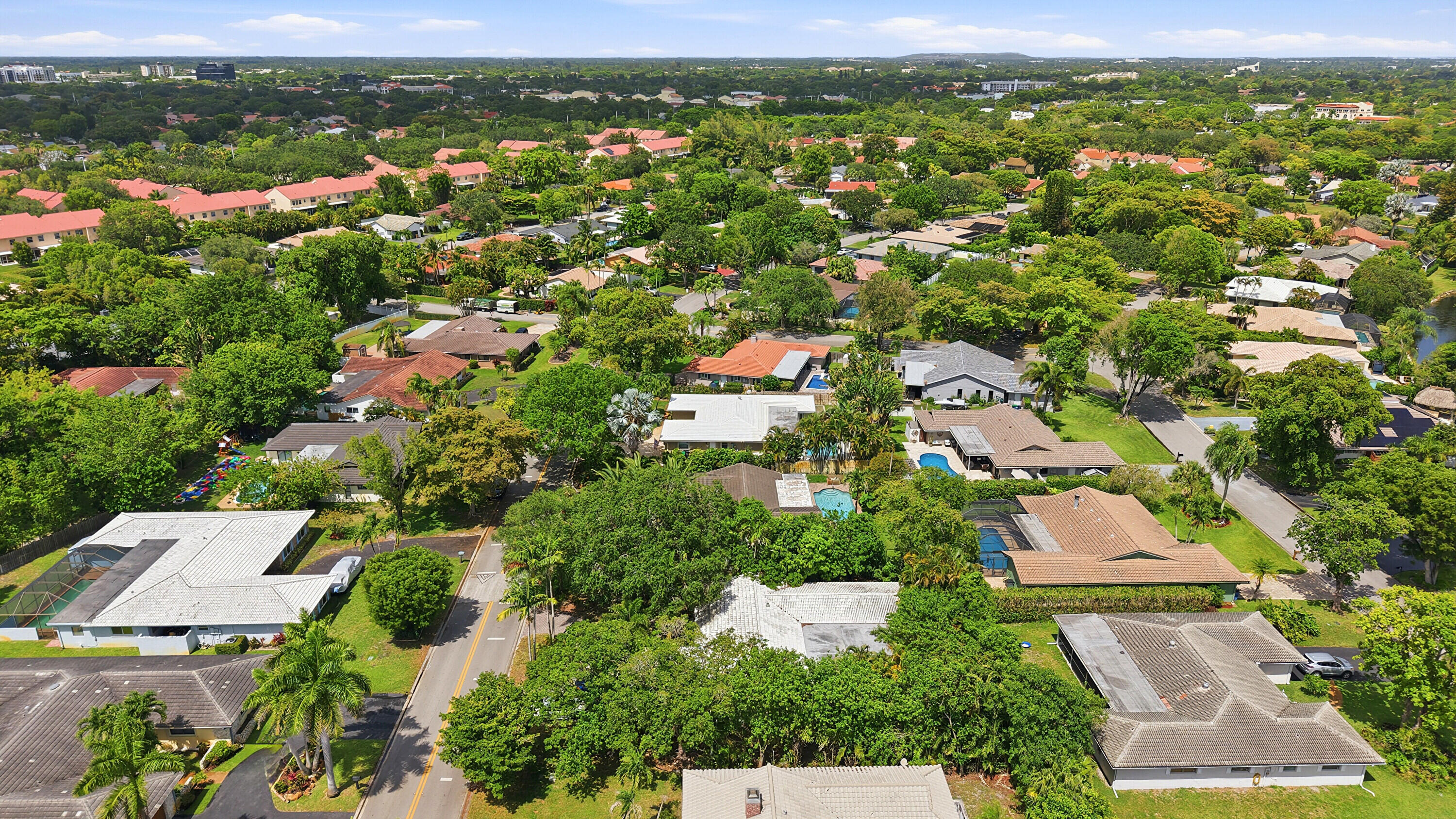 MAPLEWOOD - Residential