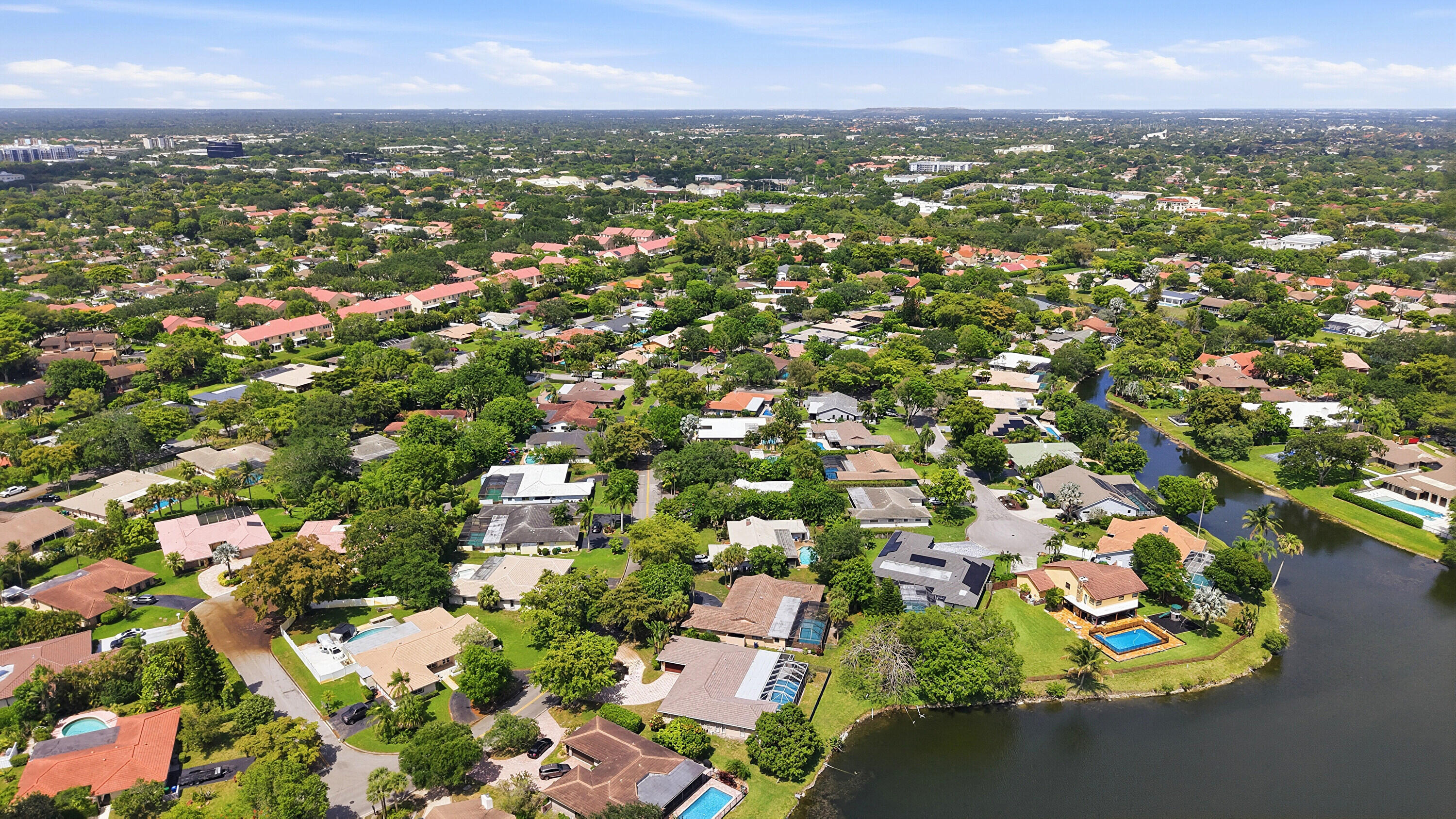 MAPLEWOOD - Residential
