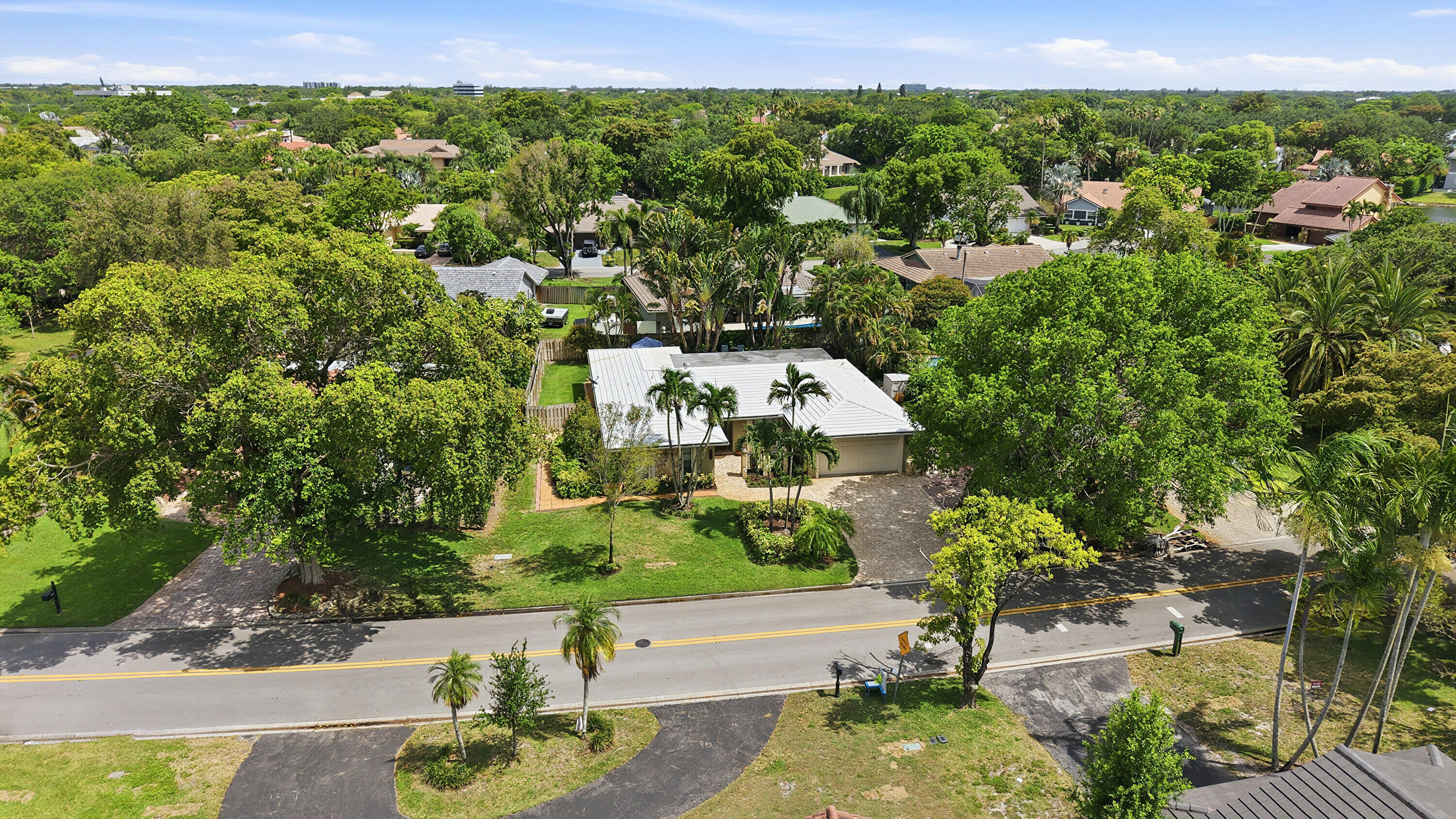 MAPLEWOOD - Residential