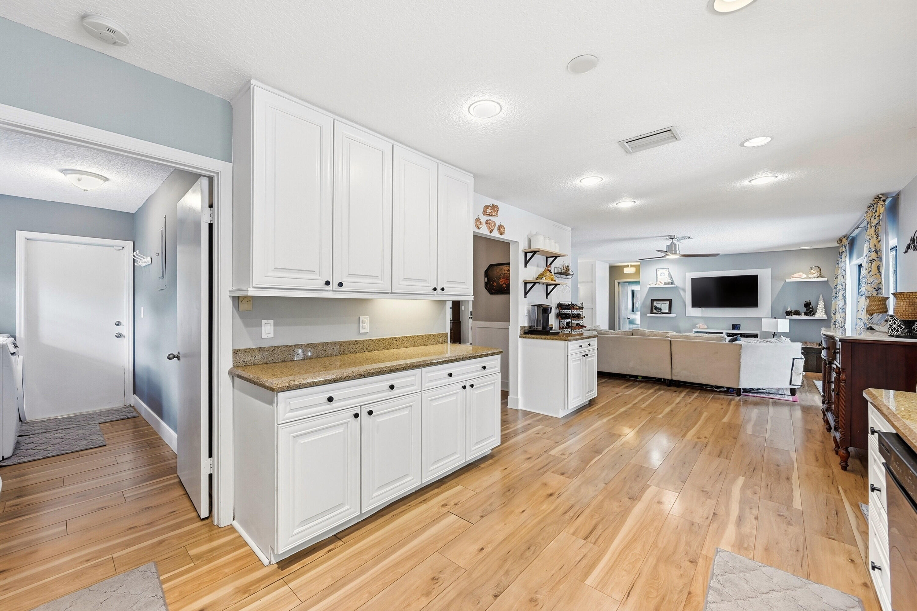 MAPLEWOOD - Residential