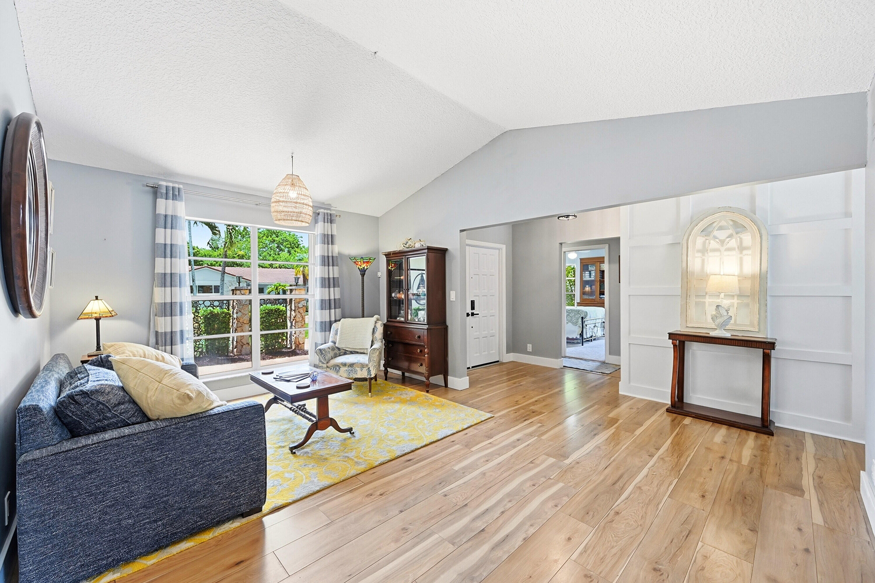 MAPLEWOOD - Residential