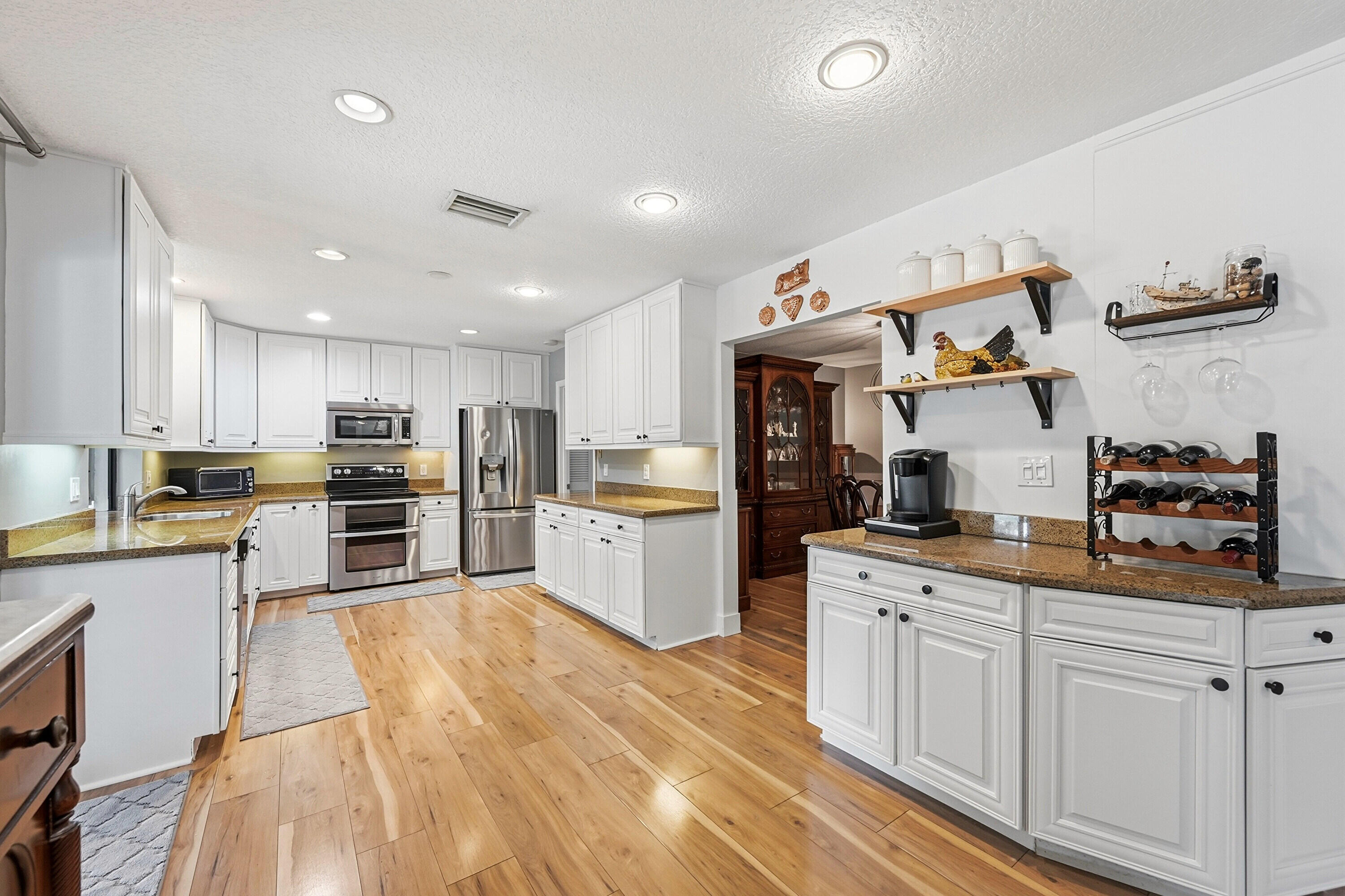 MAPLEWOOD - Residential