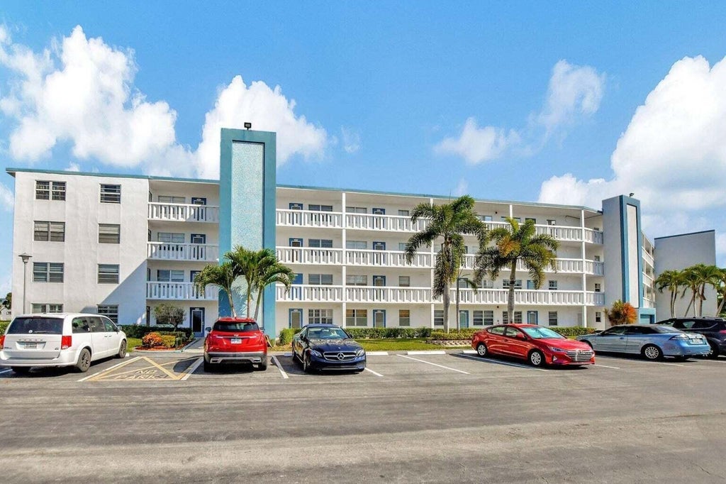 Photo of 2044 Exeter C, Boca Raton, FL 33434 (MLS # R11159046)