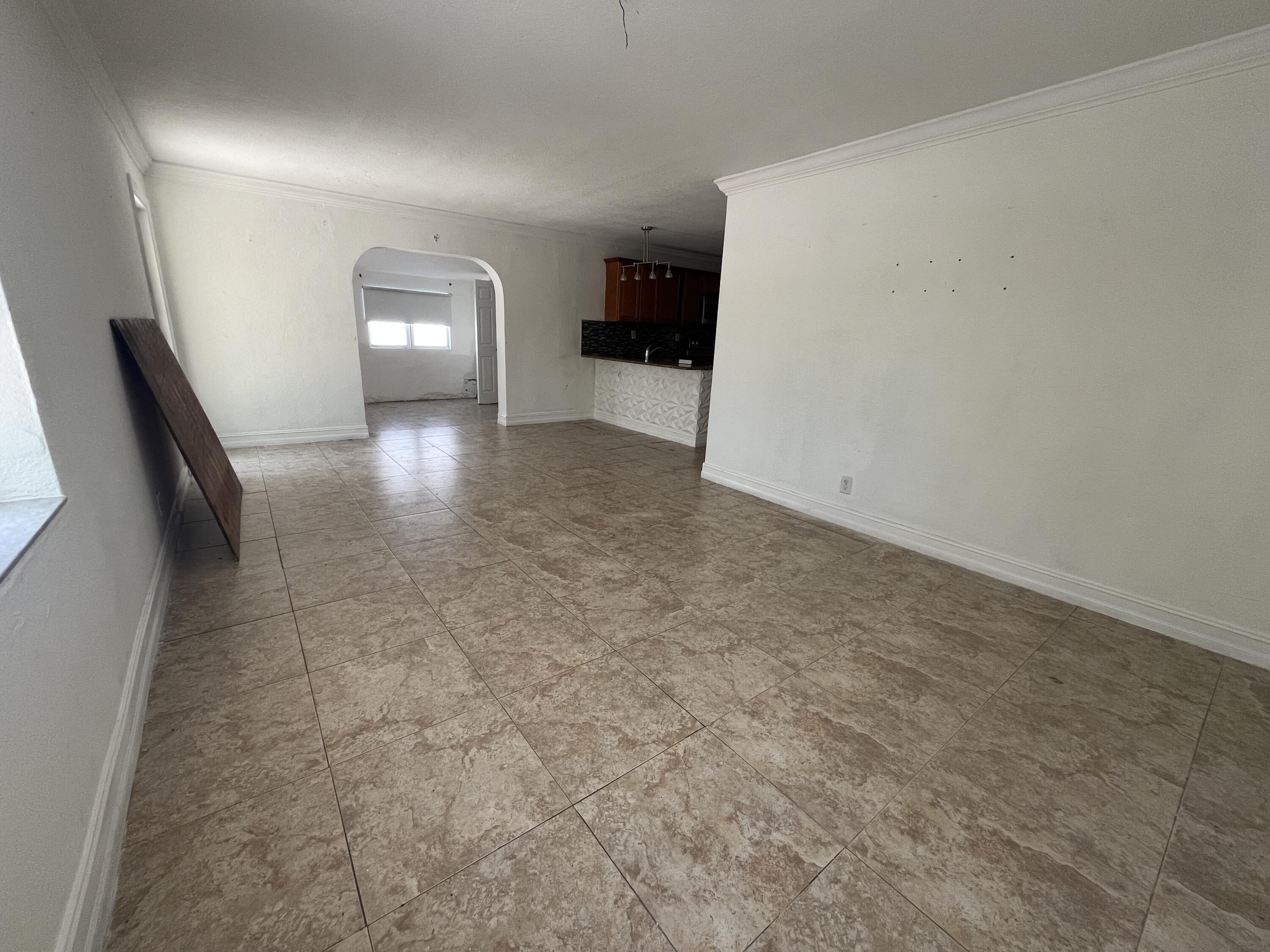 711 Fernwood Drive