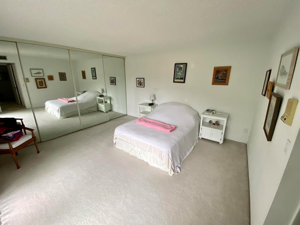 SPANISH WELLS CONDO II - Residential