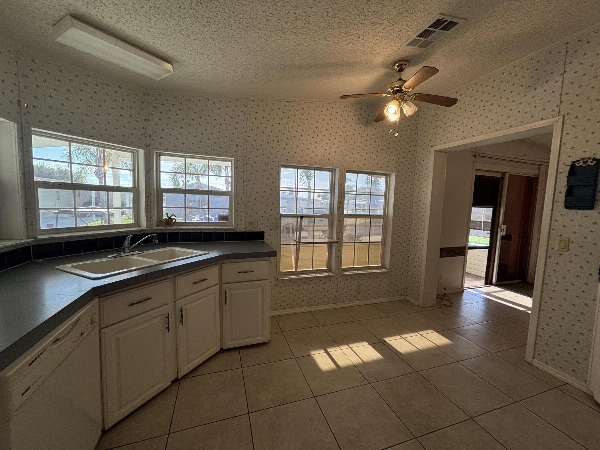 SEMINOLE COVE CONDOMINIUM - Residential