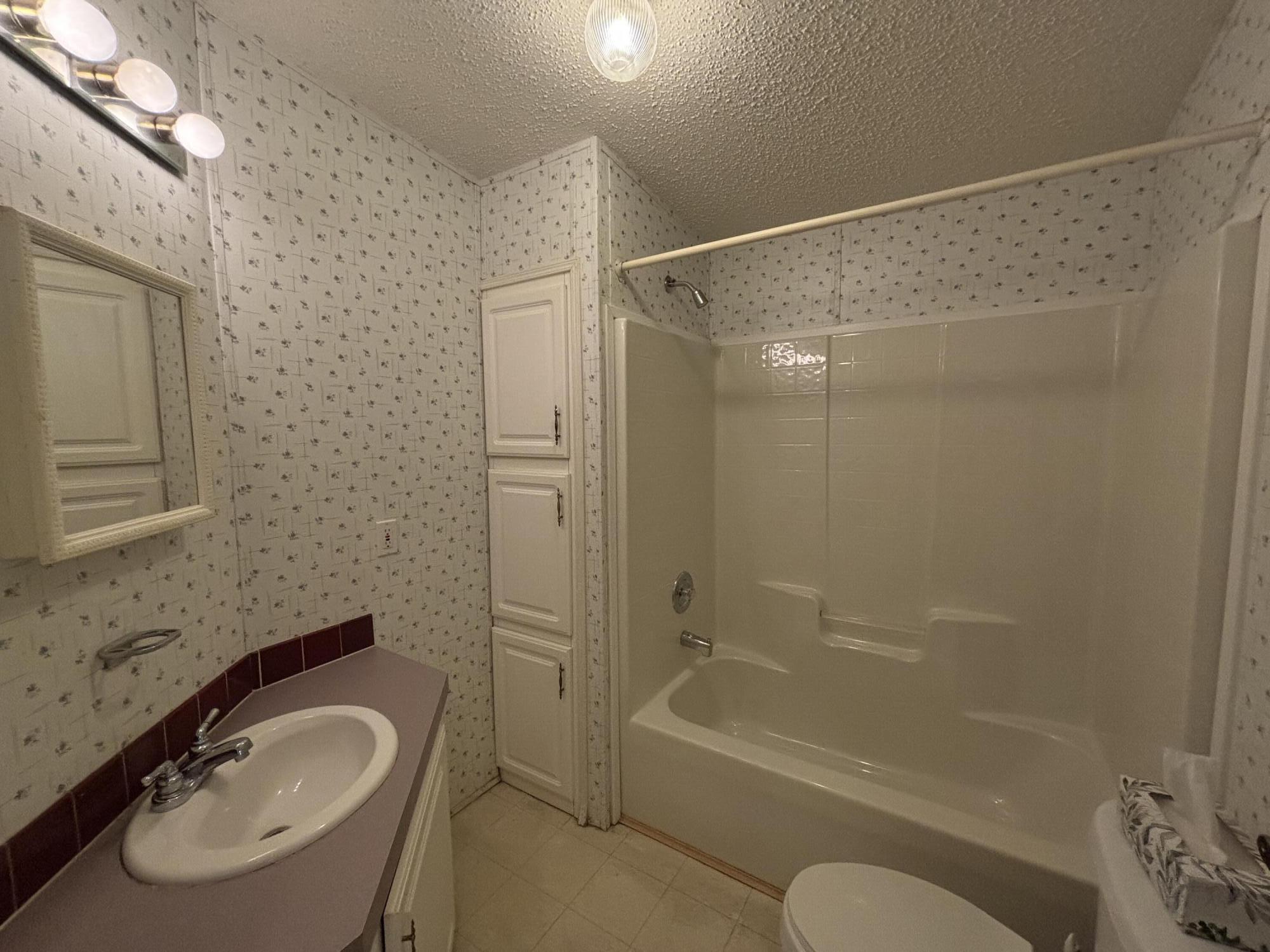 SEMINOLE COVE CONDOMINIUM - Residential