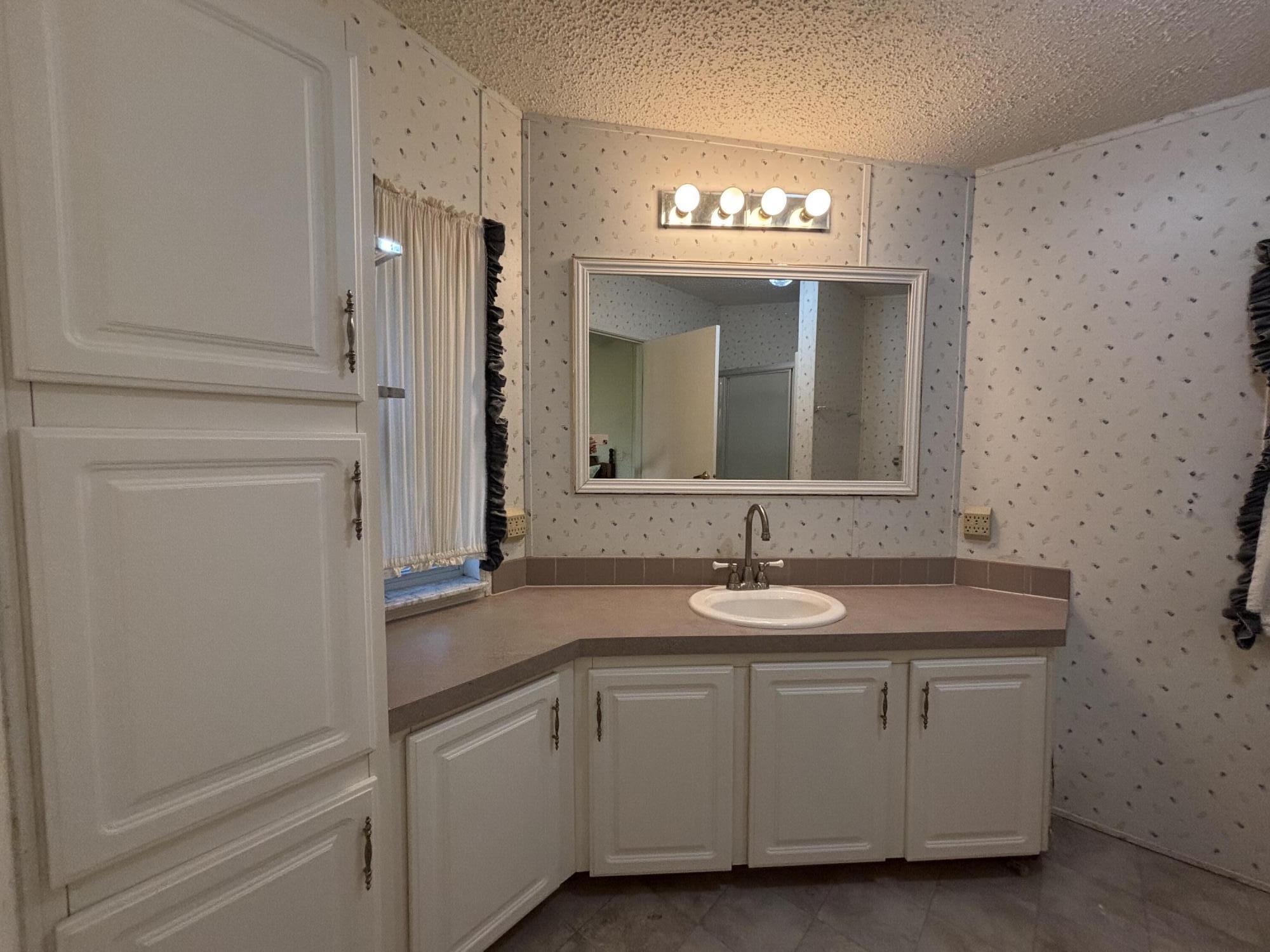 SEMINOLE COVE CONDOMINIUM - Residential