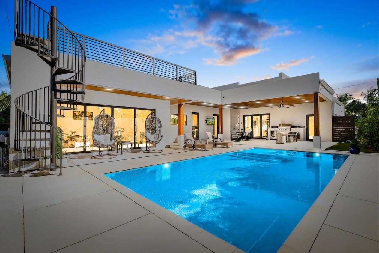 NORTH LAKE WORTH - Residential