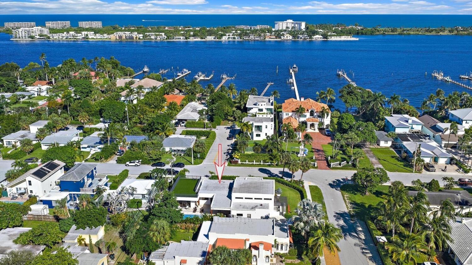 NORTH LAKE WORTH - Residential