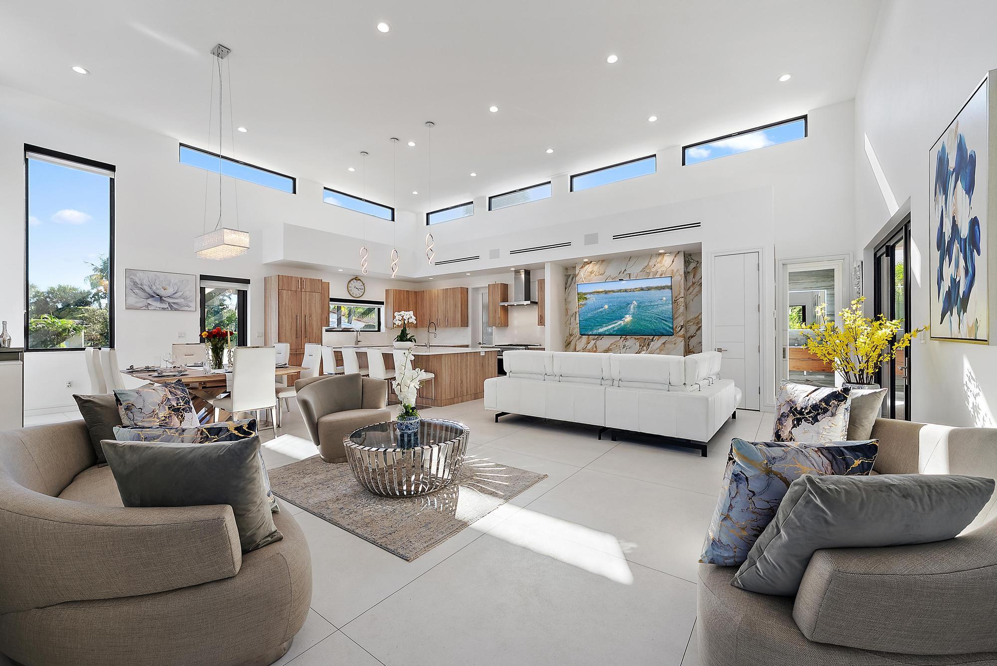 NORTH LAKE WORTH - Residential