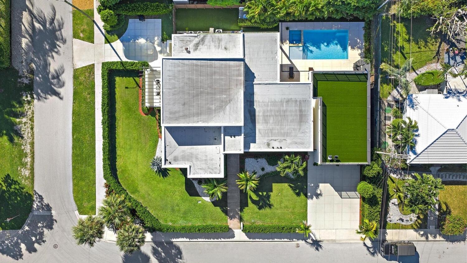 NORTH LAKE WORTH - Residential