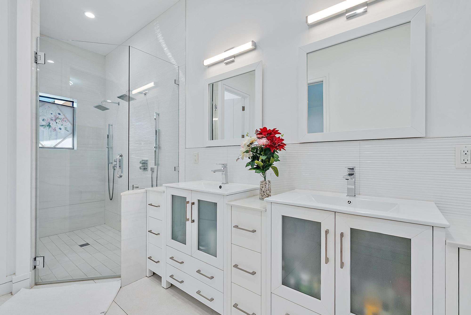 NORTH LAKE WORTH - Residential