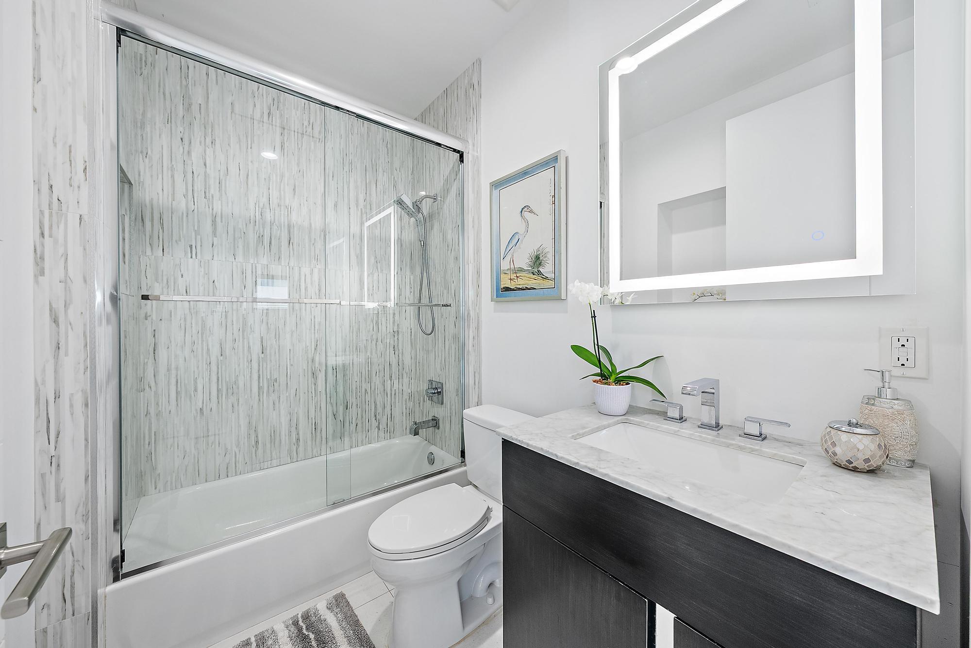 NORTH LAKE WORTH - Residential