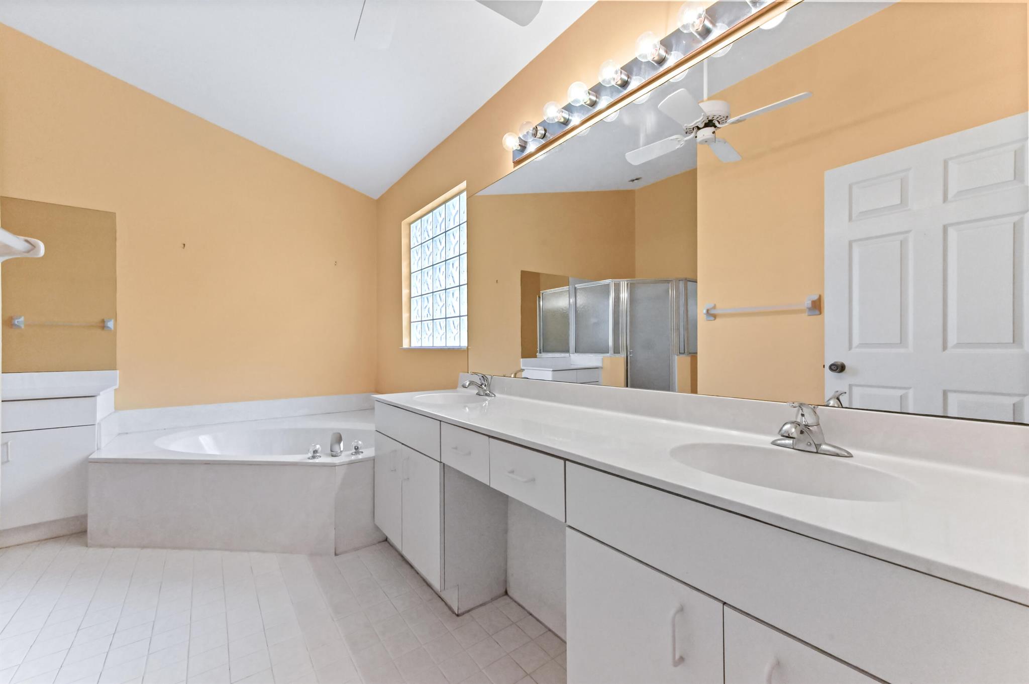 NEWPORT COVE - Residential Lease